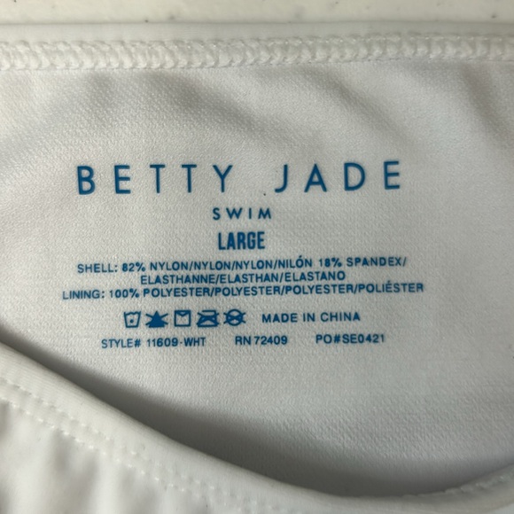 NWT Betty Jade high waisted sz Large white with gold chain at hips swimwear - Picture 6 of 9
